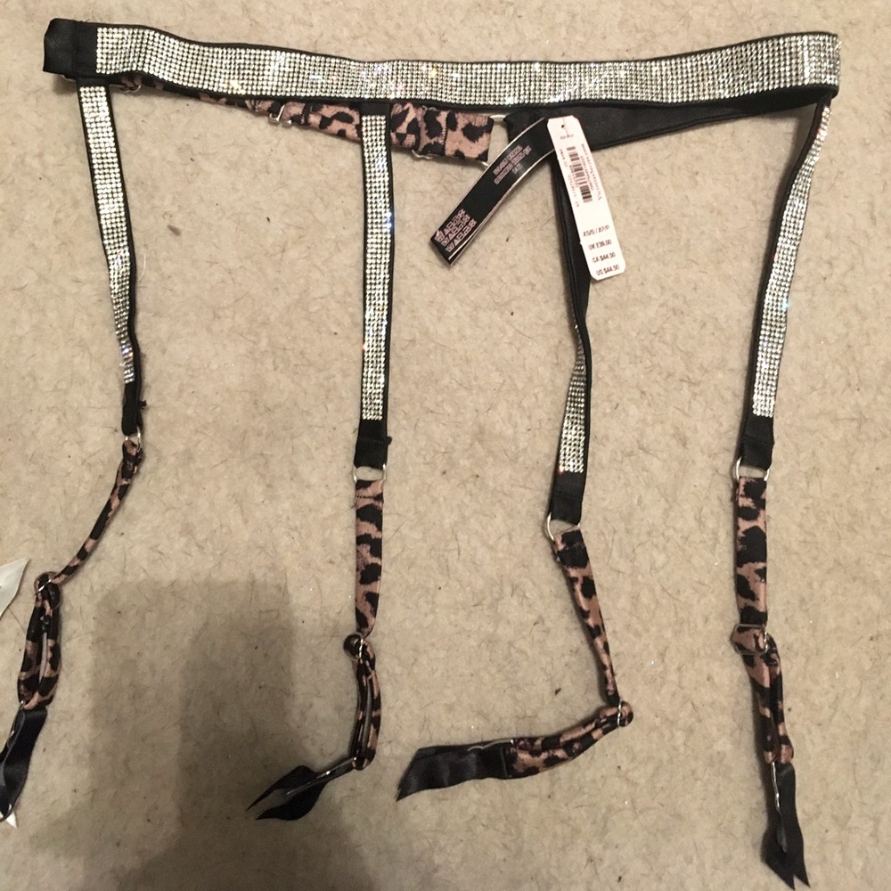 Gorgeous Victoria’s Secret garter